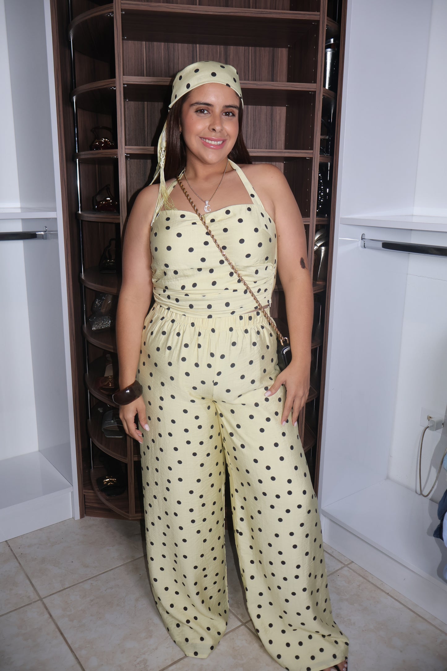 Yellow dots set
